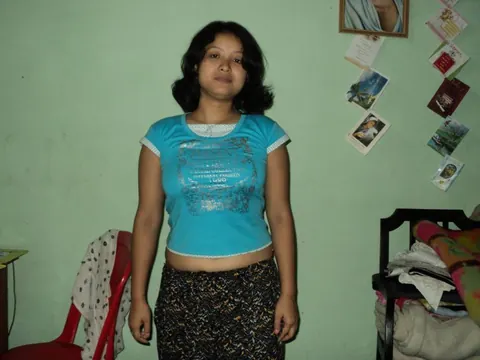 Indian Brunette in Shorts Gives a Blowjob Fully Clothed – photo 14 of 15