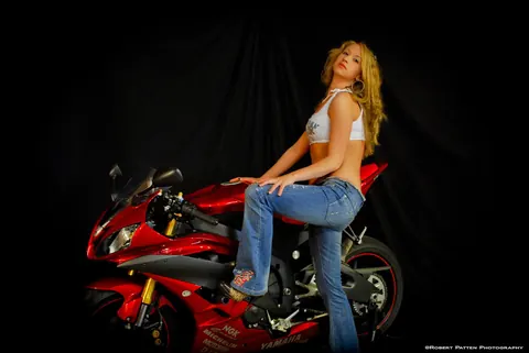 Slim Curly Blonde Removes Her Jeans and Shorts to Pose Nude – photo 8 of 19
