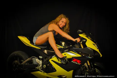 Slim Curly Blonde Removes Her Jeans and Shorts to Pose Nude – photo 18 of 19