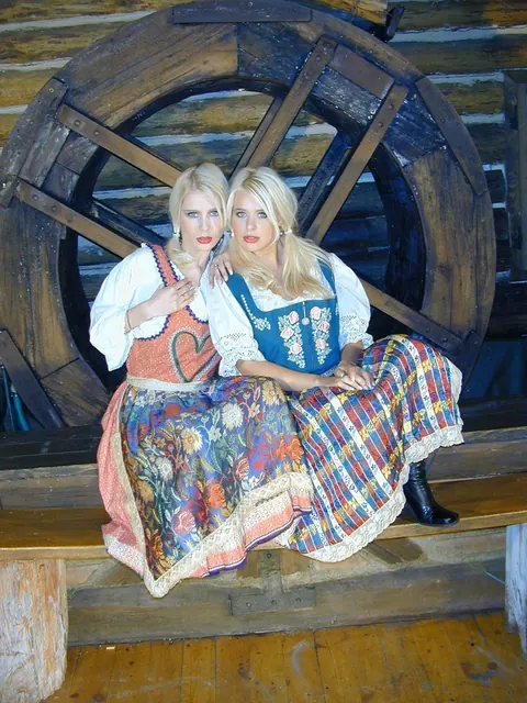 Katerina Hovorkova: Blonde Lesbians in Boots and Skirts Lick and Finger Each Other – photo 1 of 21