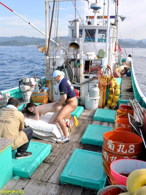 Japanese Babe Takes Creampies on a Fishing Boat – photo 6 of 9
