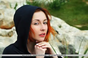 Thick Pale Redhead Spreads Her Hairy Pussy on a Hill