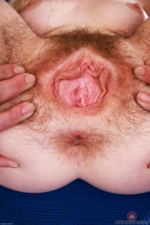 Chloe Foster: Petite Blonde Strips and Reveals Her Hairy Pussy – photo 17 of 21