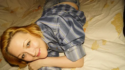 Lady La Perle: Redhead with Big Natural Tits Takes Selfies in Shorts – photo 10 of 13