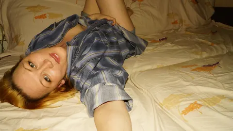Lady La Perle: Redhead with Big Natural Tits Takes Selfies in Shorts – photo 8 of 13