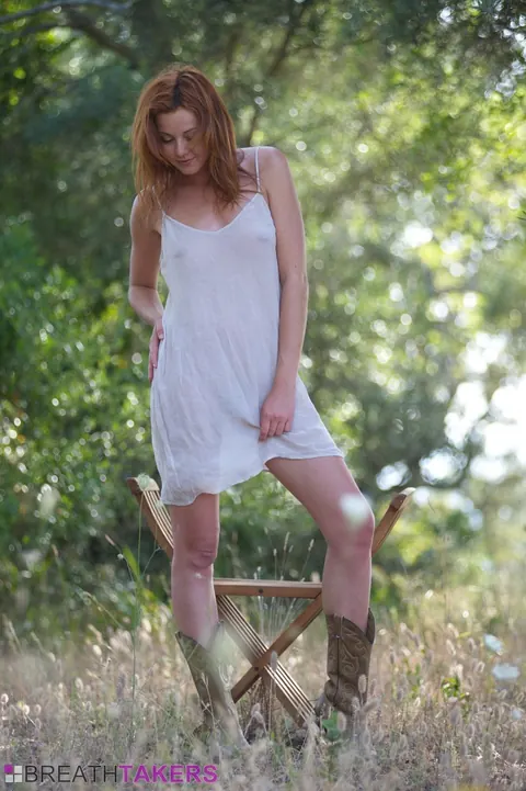 Elen Moore: Tall Redhead in Cowgirl Hat Strips Outdoors and Spreads Her Legs – photo 6 of 12