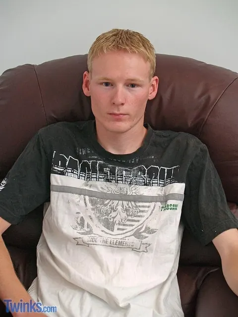 Slim Blonde Man Strokes His Cock and Spreads His Cheeks – photo 1 of 21