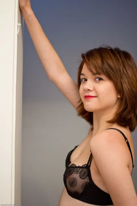 Lily Rei: Slim Pale Australian Redhead Strips Out of Her Lingerie – photo 2 of 21