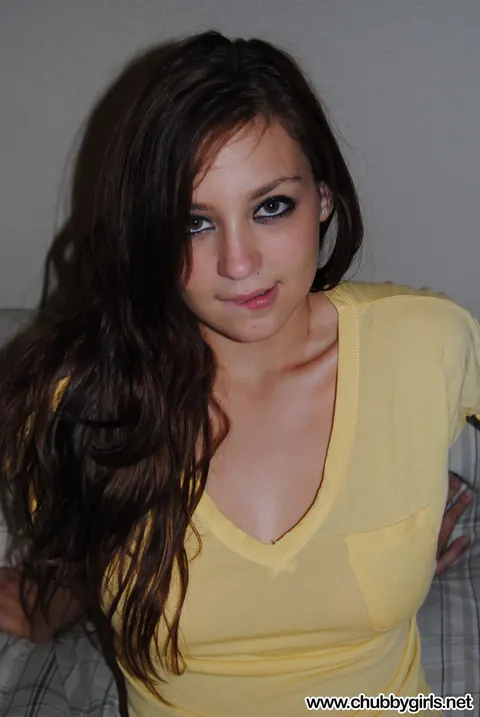 Samantha Marie: BBW Brunette Strips Out of Her Panties and Spreads – photo 2 of 16