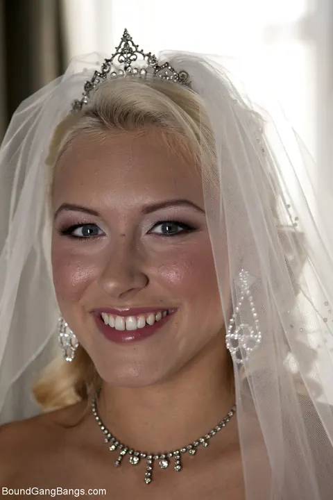 Katie Summers: Busty Blonde Bride Undresses for Bondage Lingerie Poses – photo 2 of 20