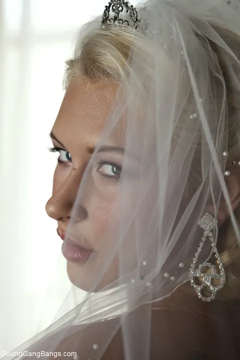 Katie Summers: Busty Blonde Bride Undresses for Bondage Lingerie Poses – photo 10 of 20