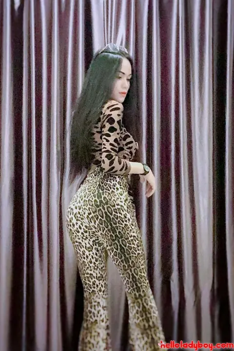 Asian Trans Woman Undresses and Shows Her Uncut Cock – photo 6 of 21