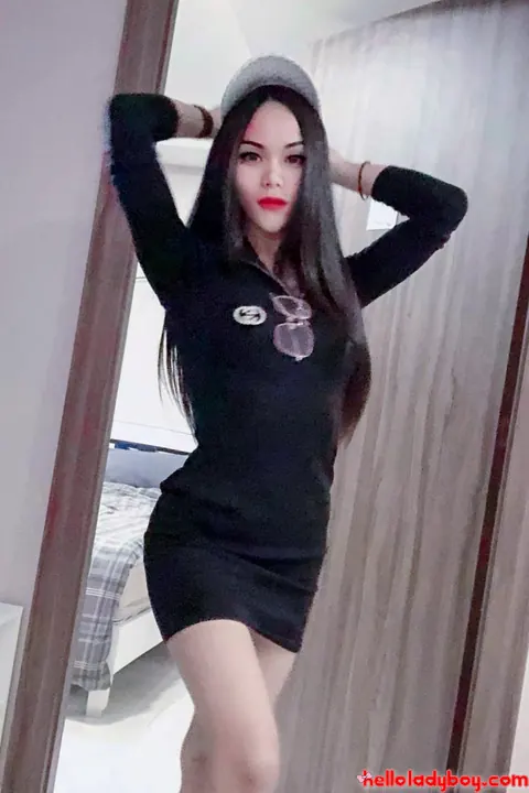 Asian Trans Woman Undresses and Shows Her Uncut Cock – photo 18 of 21