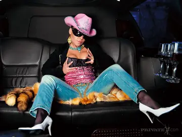 Anastasia Mayo – Brunette Latina MILF Takes Anal in the Car