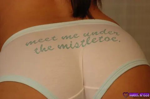 Sweet Krissy: Busty Brunette MILF Pulls Down Her Panties and Spreads Her Legs – photo 3 of 12