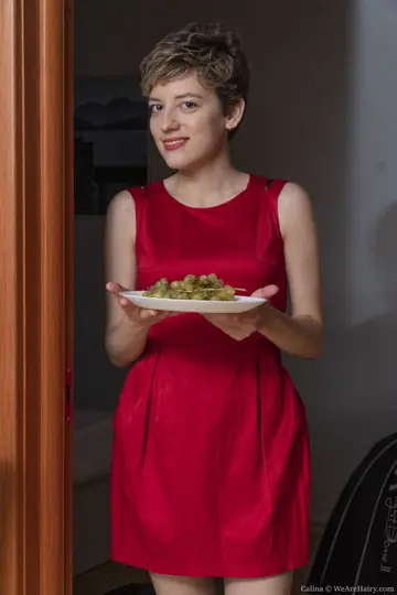Short-Haired Amateur Lifts Her Dress to Reveal Hairy Muff