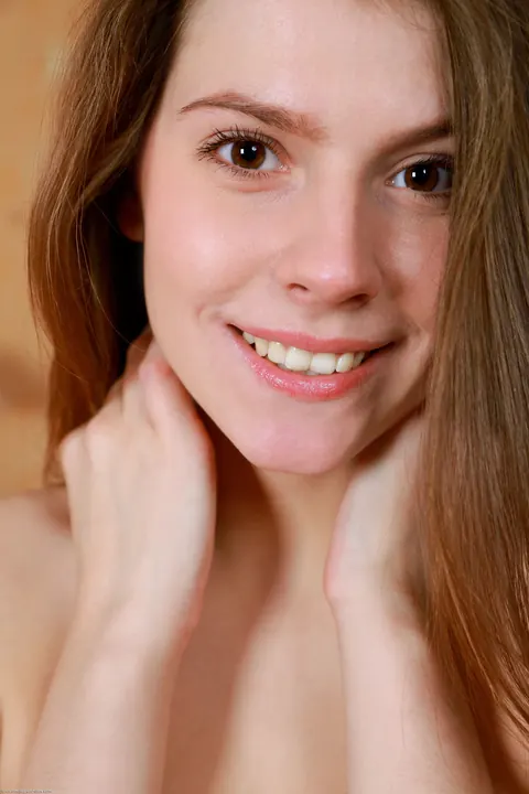 Lauren Swift: Tall Russian Redhead Poses in Panties and Shows Her Big Ass – photo 19 of 21