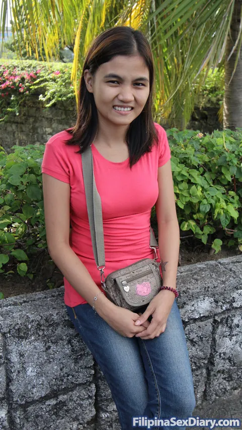 Thick Asian Woman Gets Fucked Missionary in Jeans Outdoors – photo 2 of 21