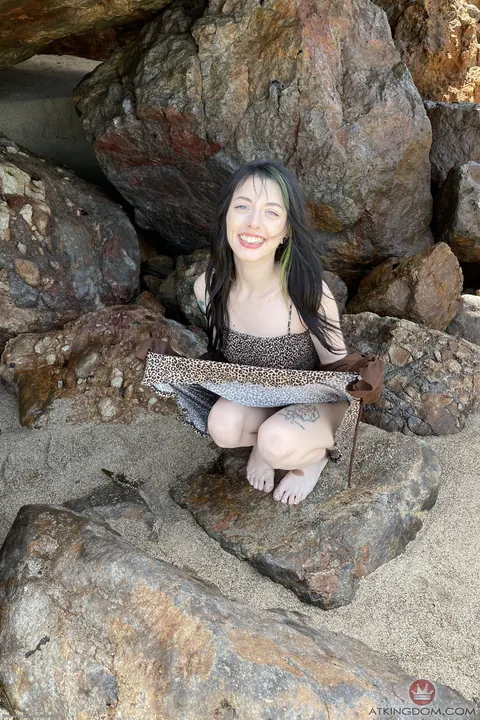 Kitty Cam: Petite Brunette Spreads Her Pussy and Shows Her Feet Outdoors – photo 18 of 21