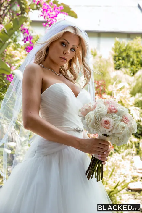Riley Steele: Blonde PAWG Bride Takes BBC Creampie in Lingerie – photo 2 of 20