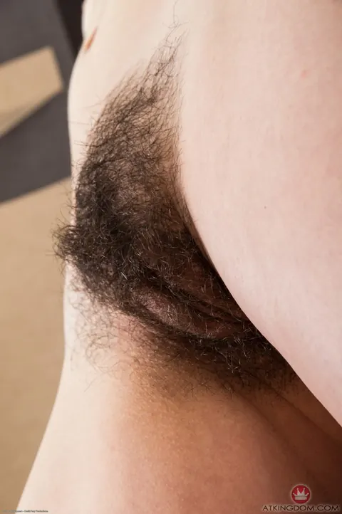 Liza James: Thick Brunette in High Heels Shows Her Hairy Pussy – photo 17 of 21