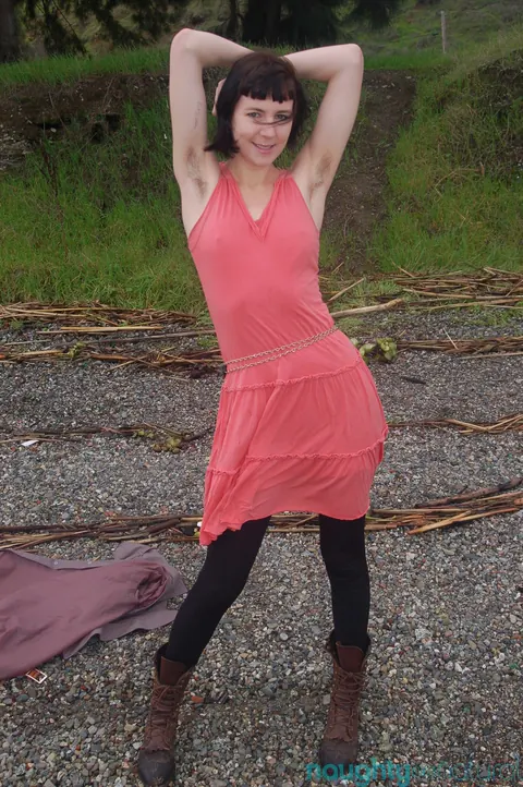 Coral Aorta: Tall Brunette Fingers Her Hairy Pussy Outdoors – photo 3 of 21
