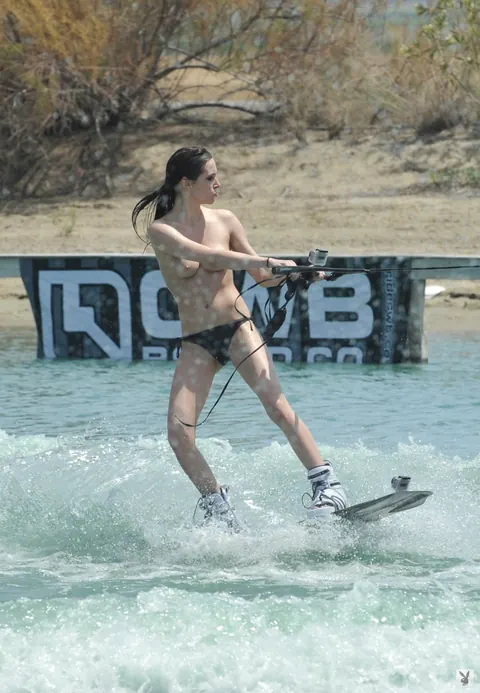 Aiden Ashley: Asian Brunette and Curvy MILF Strip Out of Bikinis Outdoors – photo 4 of 17