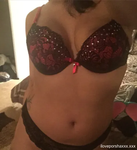 Porsha Carrera: Busty Latina in Lingerie Spreads for a Mirror Selfie – photo 4 of 17