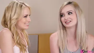 Lexi Lore – Two Blondes Lick and Scissor in the Bedroom