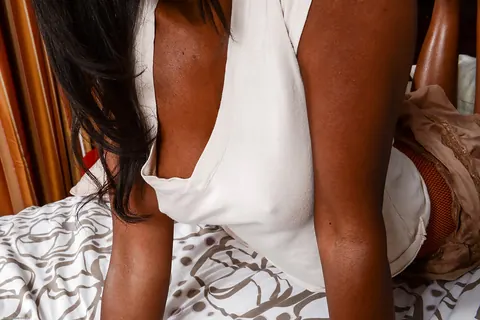 Nina Devon: Busty Ebony Woman Spreads Her Pussy Showing Hairy Armpits – photo 2 of 16