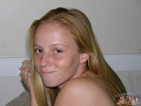 Alyssa Hart: Skinny Redhead Babe Strips and Shows Her Tattooed Body – photo 1 of 16