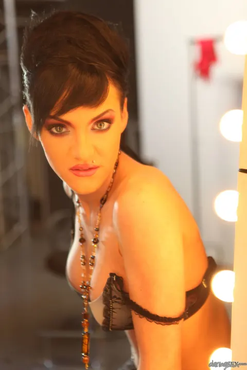 Bessy & Zafira May: Short Black-Haired Babe Poses Nude on a Table – photo 7 of 17