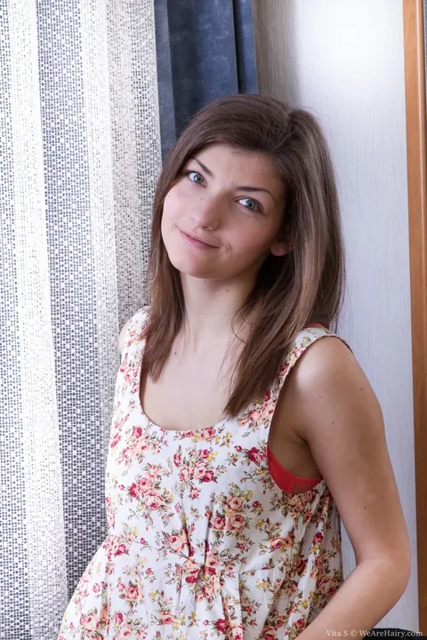 Vita S: Brunette with Small Natural Tits Undresses and Spreads Her Hairy Pussy – photo 2 of 18