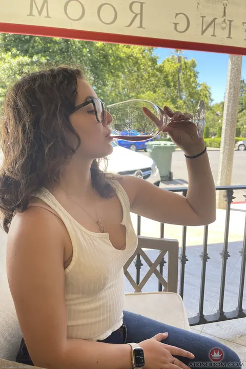 Leana Lovings: Petite Brunette in Glasses Strips Outdoors and Spreads Her Pussy – photo 2 of 21