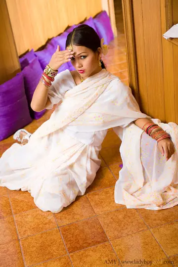 Indian Trans Woman Undresses Nude and Shows Her Big Tits and Cock