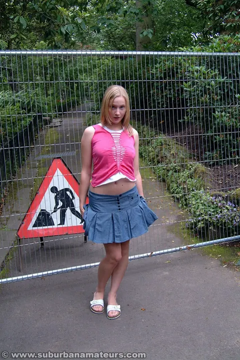 All Ruth: British Babe with Big Tits Spreads Her Pussy in the Forest – photo 5 of 21
