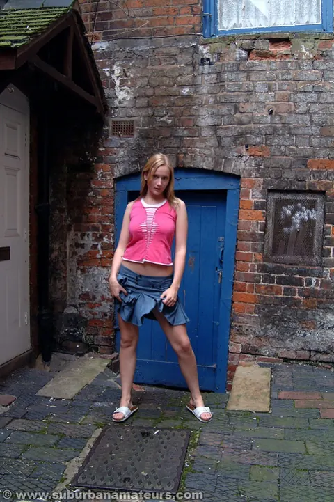 All Ruth: British Babe with Big Tits Spreads Her Pussy in the Forest – photo 14 of 21