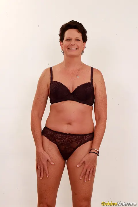 Beth Mckenna: Thick Brunette MILF in Panties Gives a Blowjob and Spreads – photo 1 of 16