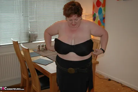 Chris 44g: Curvy Redhead MILF in Stockings Bares Her Big Tits and Tattoos – photo 9 of 20