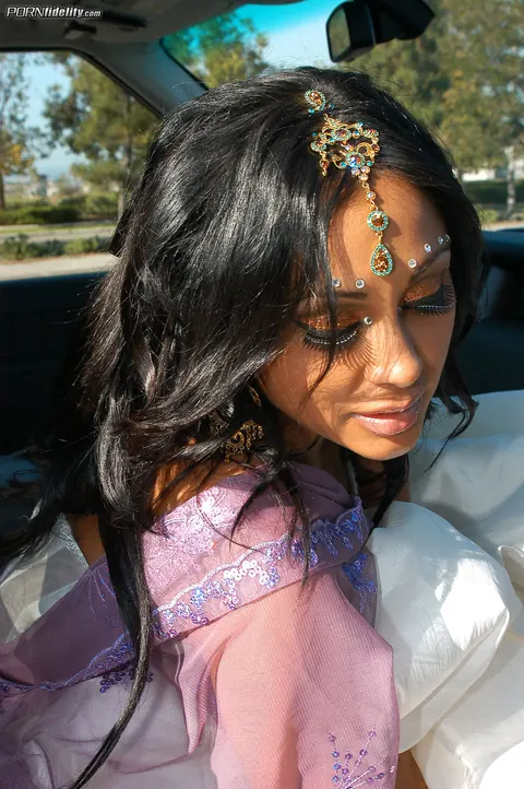 Priya Anjali Rai: Indian Bride Blows Her Partner and Gets Fucked Outdoors – photo 2 of 21