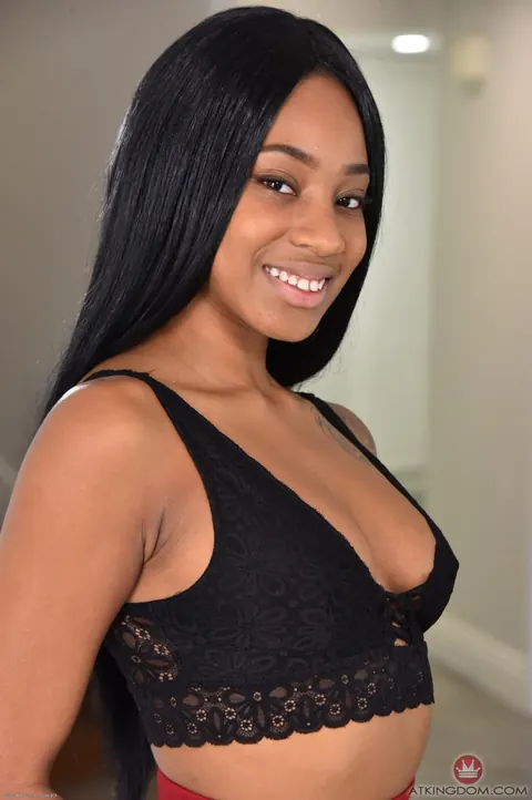 Lala Ivey: Ebony Brunette Strips Naked and Spreads Her Pussy – photo 3 of 21