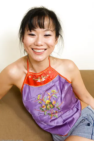 Niya Yu – Petite Asian MILF Strips Out of Her Shorts and Fingers Her Pussy