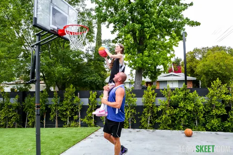 Sia Wood: Petite Basketball Player Sucks and Fucks Coach Outdoors – photo 9 of 21