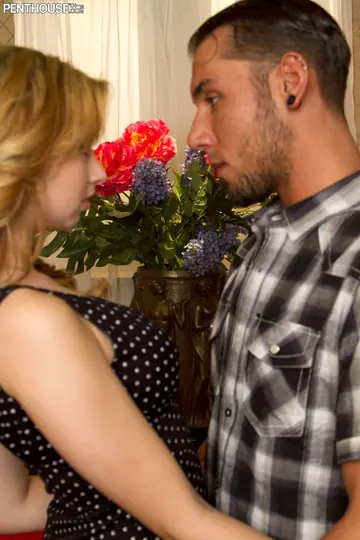 Blonde Gives Head, Rides Cowgirl and Gets a Facial