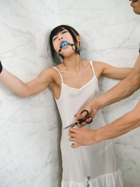 Chika Ishihara: Japanese Brunette in Panties Gets Restrained and Eaten Out – photo 7 of 16