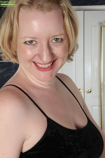 Thick European MILF Strips Off Her Panties and Spreads Her Hairy Pussy
