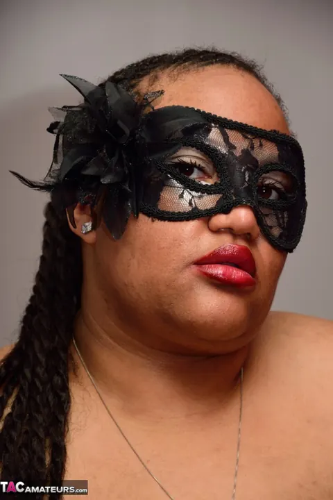 Busty Ebony Latina Strips Out of Her Stockings – photo 8 of 20
