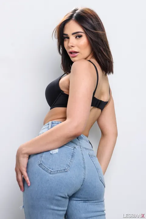 Violet Starr: Latina MILFs in Jeans and Panties Lick Hairy Pussies – photo 5 of 15