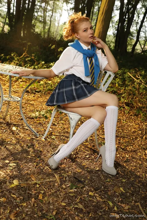 Scarlett Foxett: Redhead PAWG Sheds Her Uniform in the Forest and Keeps Socks – photo 5 of 16