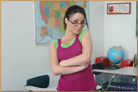 Isabella Dior: Petite Brunette in Glasses Sucks and Fucks Her Bald Partner – photo 1 of 17